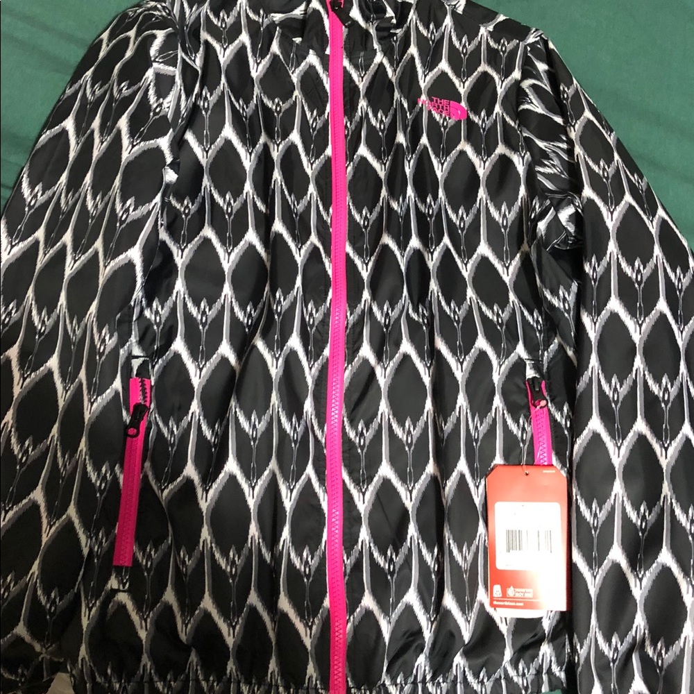 North face windbreaker
